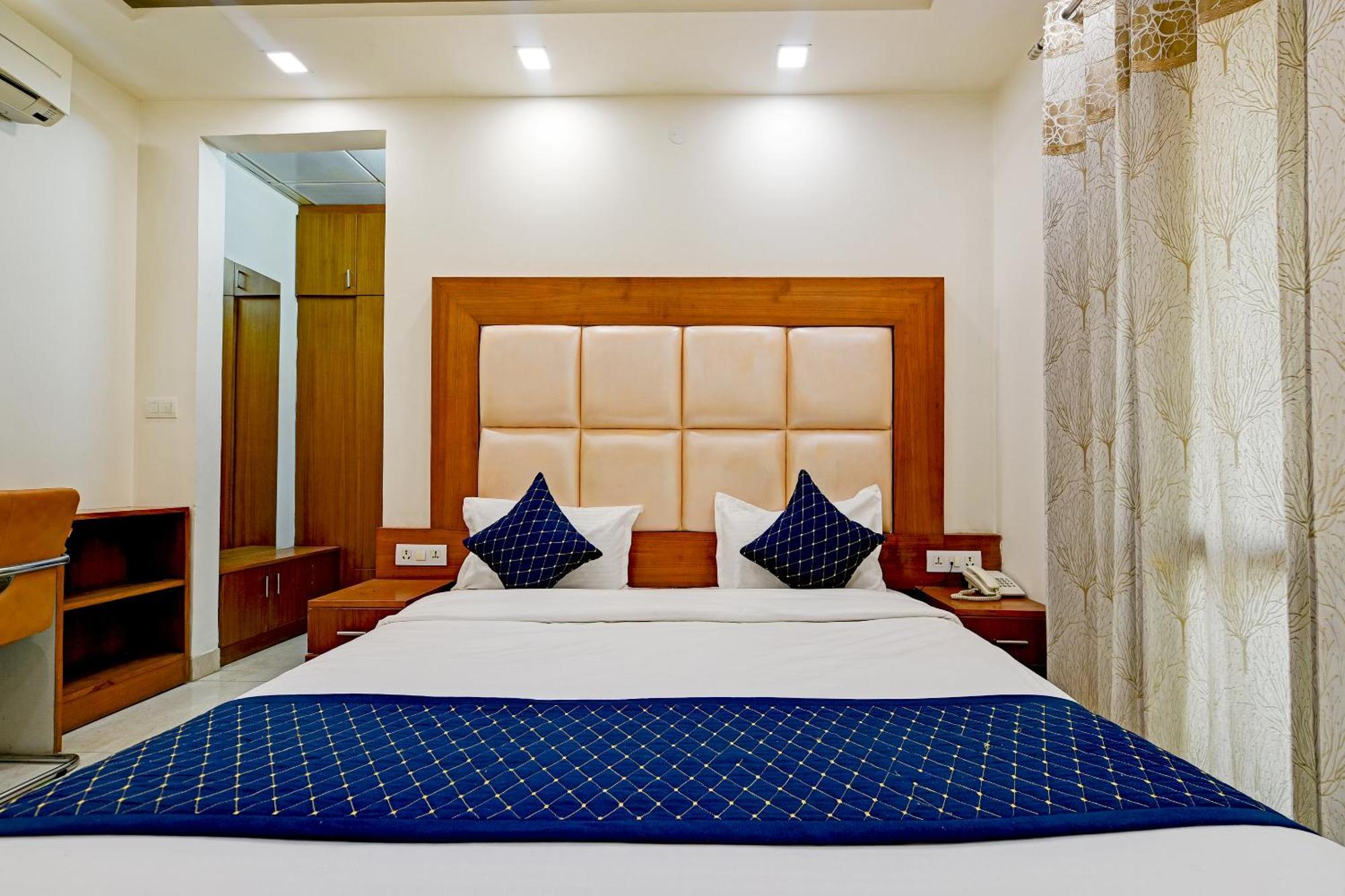 Hotel Leaf 9 Boutique, Near Golf Course Road And Galleria Market グルガウン エクステリア 写真