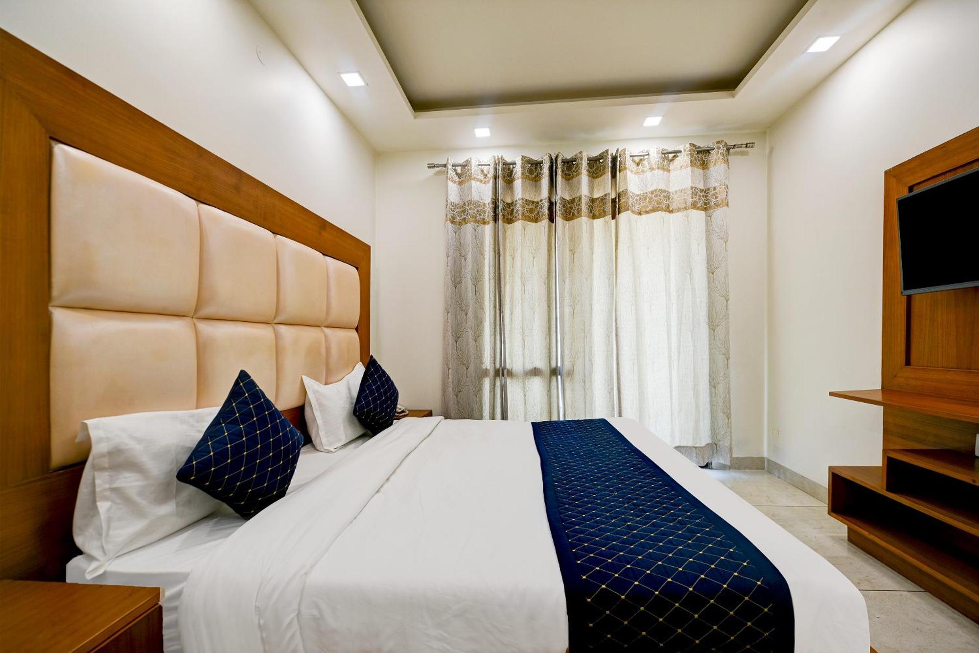 Hotel Leaf 9 Boutique, Near Golf Course Road And Galleria Market グルガウン エクステリア 写真