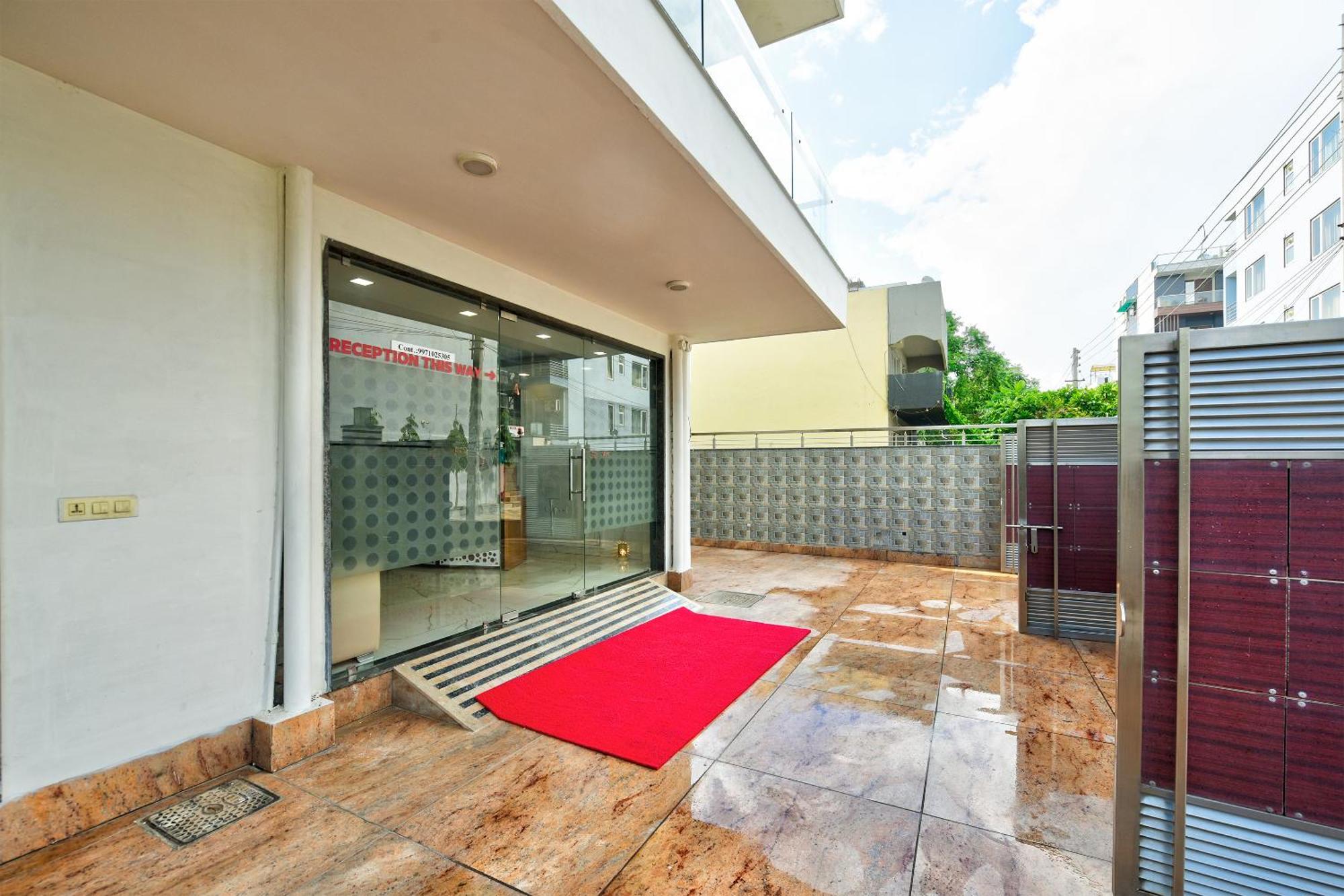Hotel Leaf 9 Boutique, Near Golf Course Road And Galleria Market グルガウン エクステリア 写真
