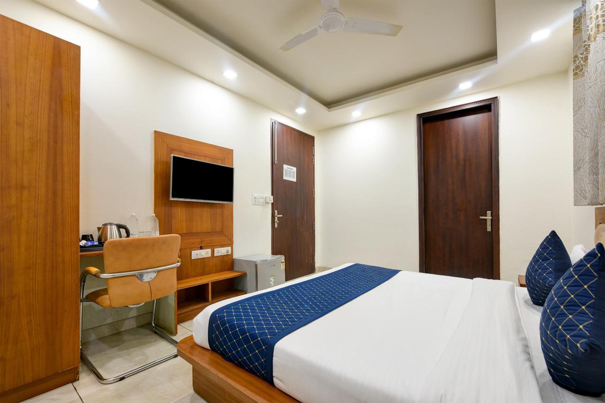 Hotel Leaf 9 Boutique, Near Golf Course Road And Galleria Market グルガウン エクステリア 写真
