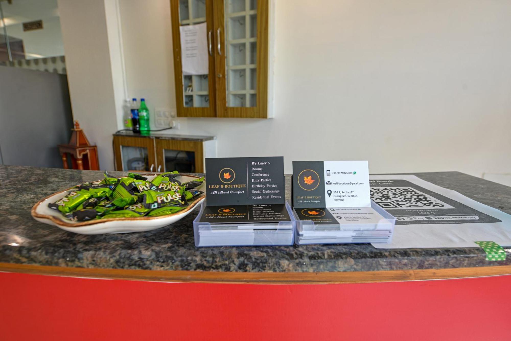 Hotel Leaf 9 Boutique, Near Golf Course Road And Galleria Market グルガウン エクステリア 写真