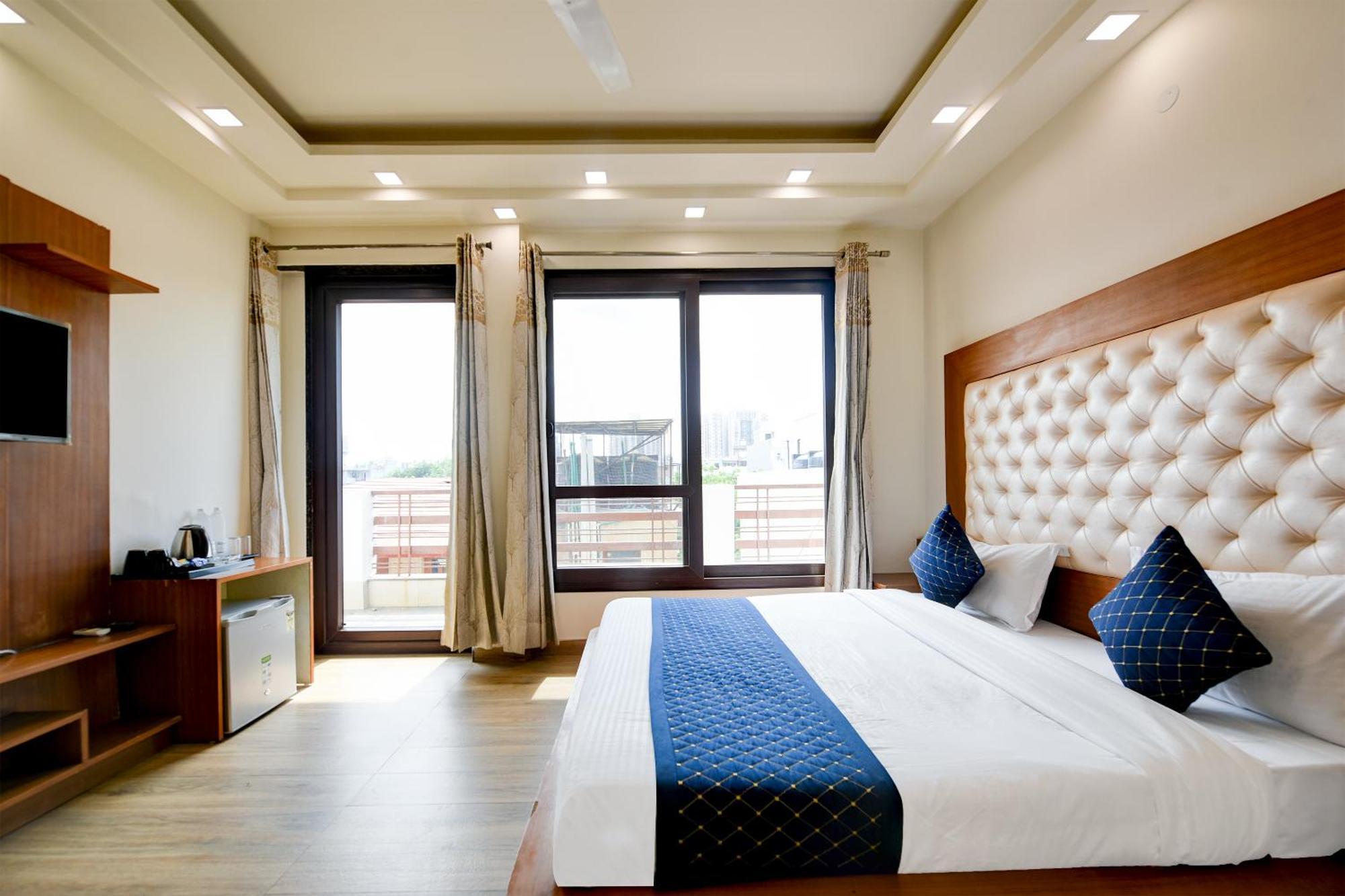 Hotel Leaf 9 Boutique, Near Golf Course Road And Galleria Market グルガウン エクステリア 写真