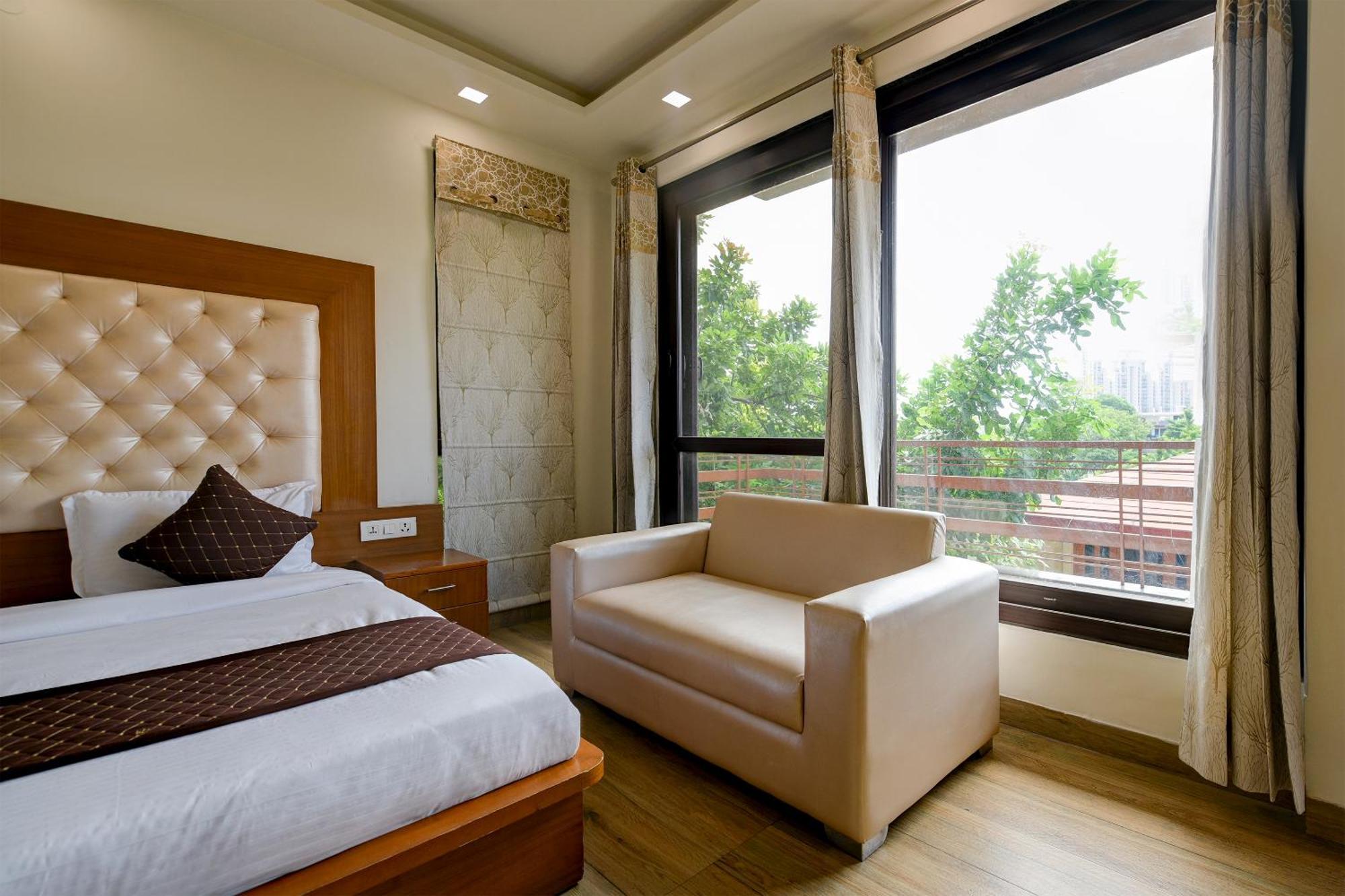 Hotel Leaf 9 Boutique, Near Golf Course Road And Galleria Market グルガウン エクステリア 写真