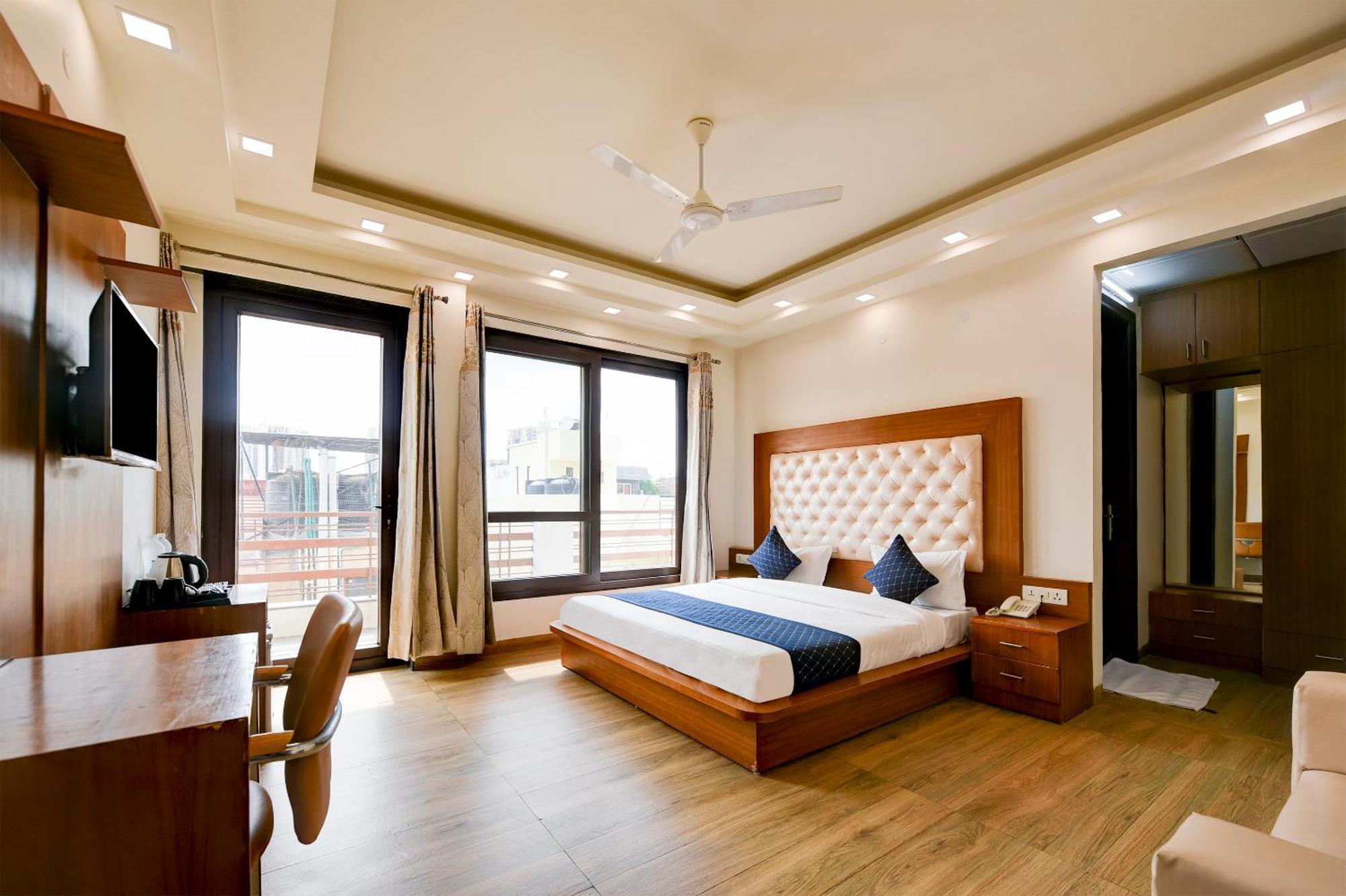 Hotel Leaf 9 Boutique, Near Golf Course Road And Galleria Market グルガウン エクステリア 写真